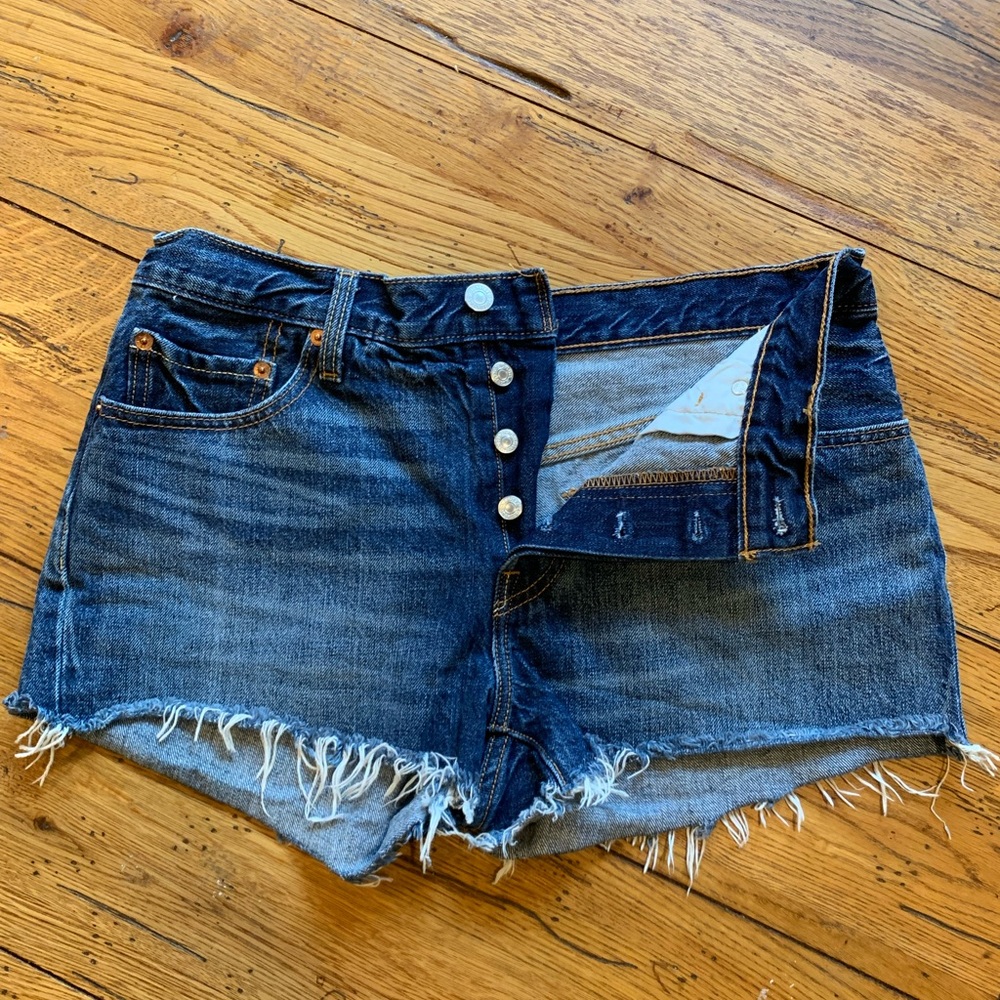 Levi’s 501 jean shorts size W29